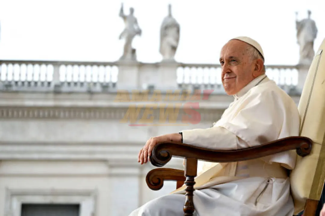 El Papa pasó «una noche tranquila» en el hospital romano Gemelli