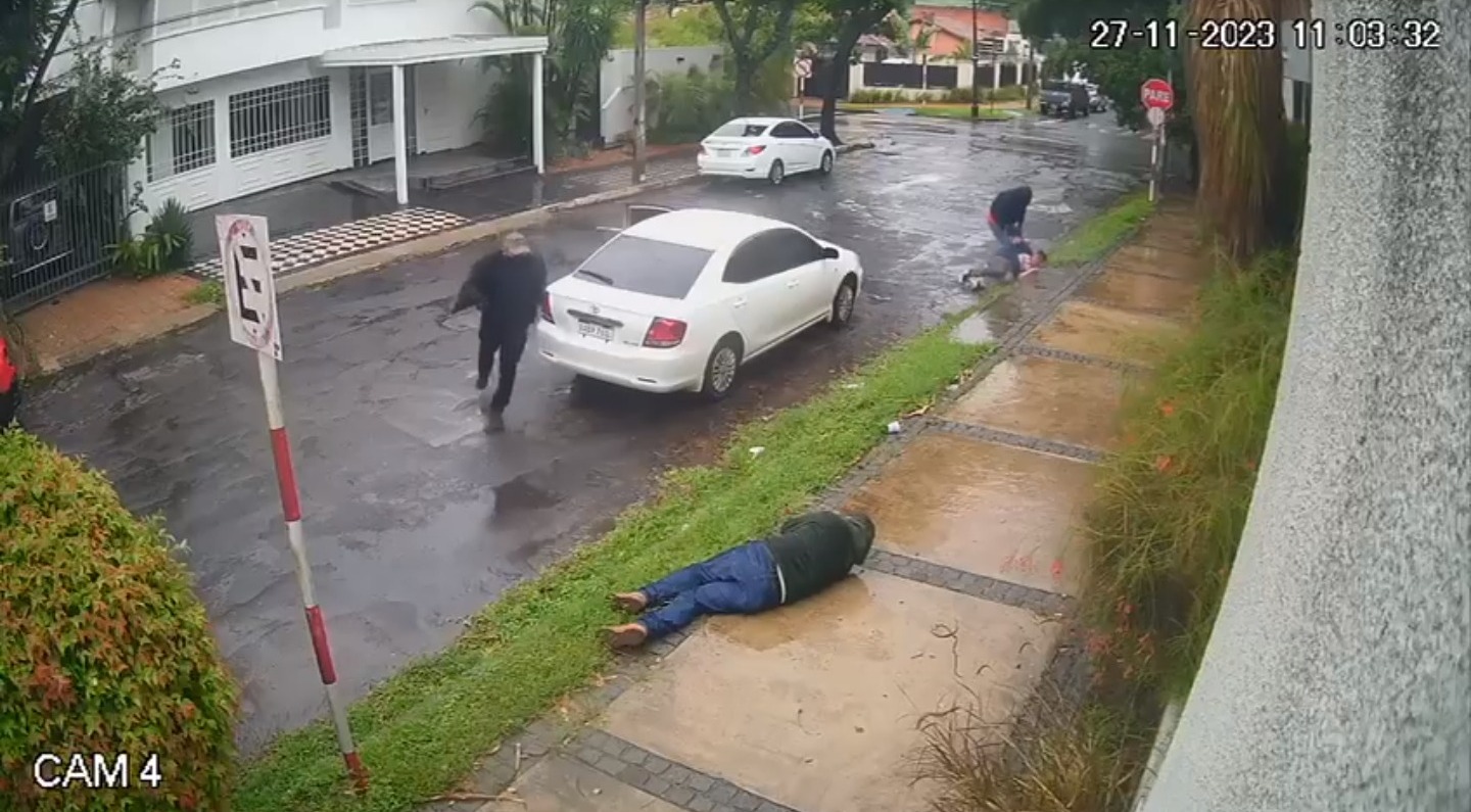 Comerciante que enfrentó y mató a asaltante habría recibido 7 impactos de bala