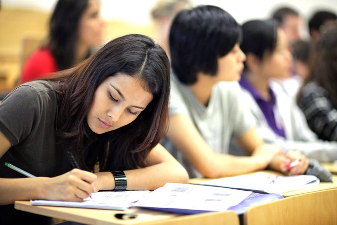 Pasantías universitarias en el MEF: jóvenes ya pueden postularse