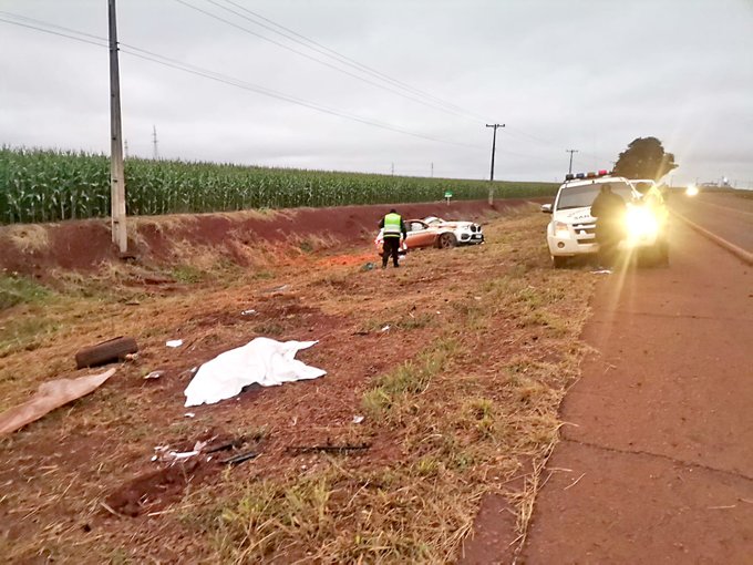 Agricultor brasileño muere al volcar con su camioneta sobre la Ruta PY07