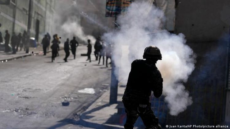 Choques callejeros en La Paz entre policías y cocaleros