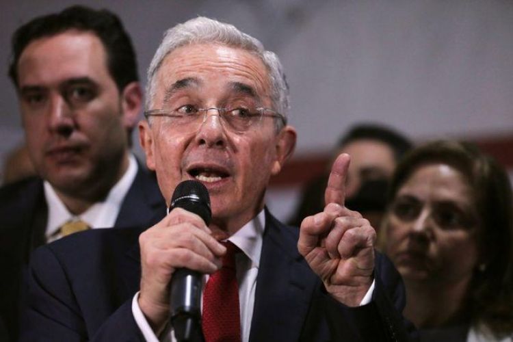 Corte Suprema de Justicia ordena detencin de expresidente colombiano lvaro Uribe