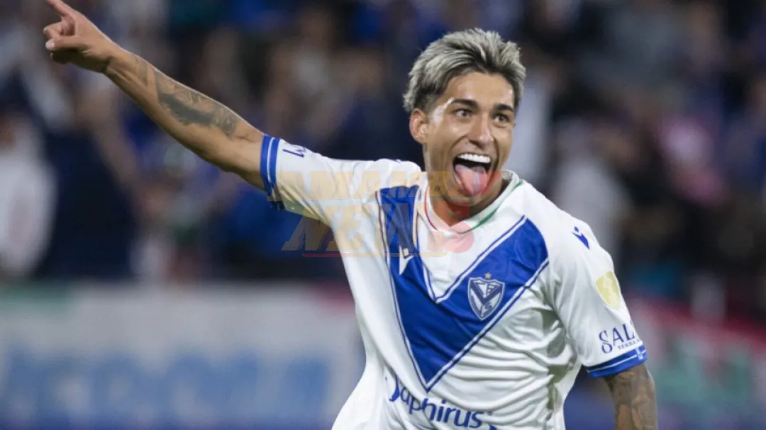 Vélez remonta y vence a Peñarol