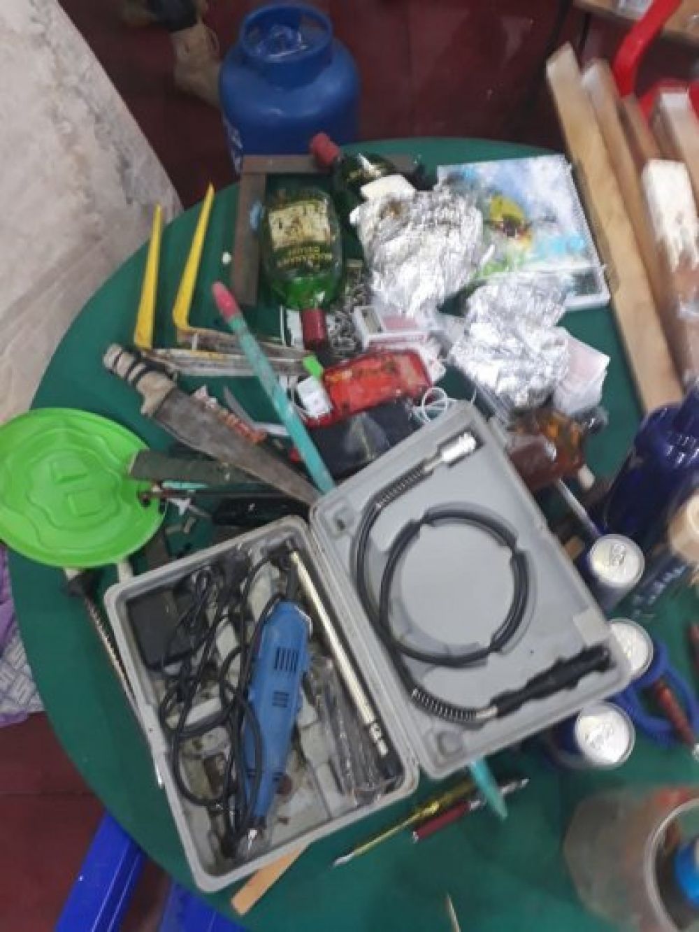 Armas blancas y bebidas alcohólicas se incautaron en cárcel de PJC