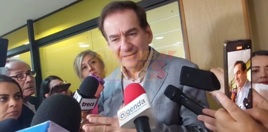 Senador advierte a la ministra de Obras: “Si no actúan, bloqueamos sus proyectos”