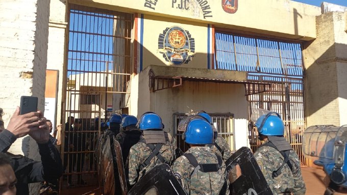Reportan muerte de dos reclusos tras motín en la cárcel de Pedro Juan Caballero