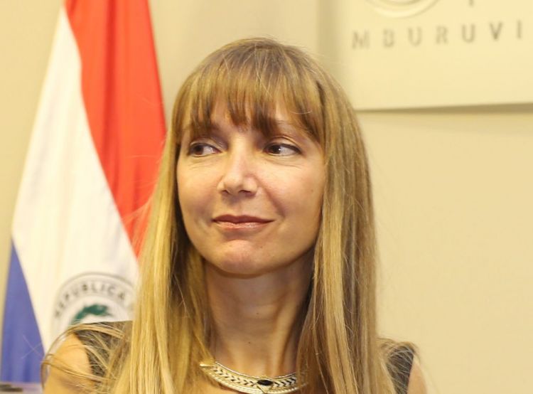 Carla Bacigalupo aumenta salarios en plena pandemia