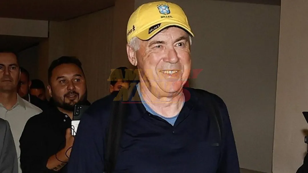 Carlo Ancelotti llega a Brasil y ya luce los colores de la Canarinha, a la que dirigirá en el Mundial de 2026
