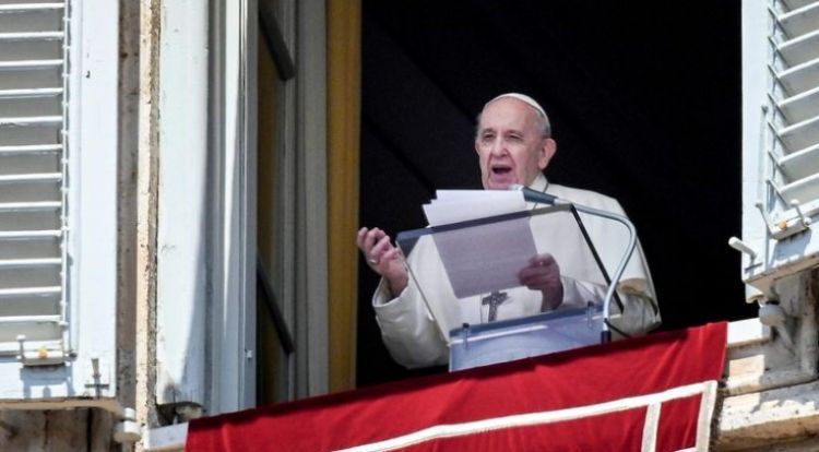 El papa recuerda a las mujeres víctimas de violencia: "Eso no es amor"