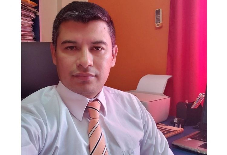 Mario Vega anuncia que se pondrá a disposición de la Fiscalía y niega pedidos de coimas