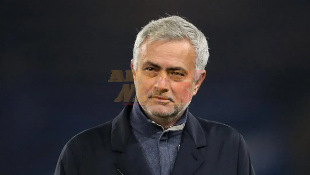 Acusan a José Mourinho de emitir comentarios racistas