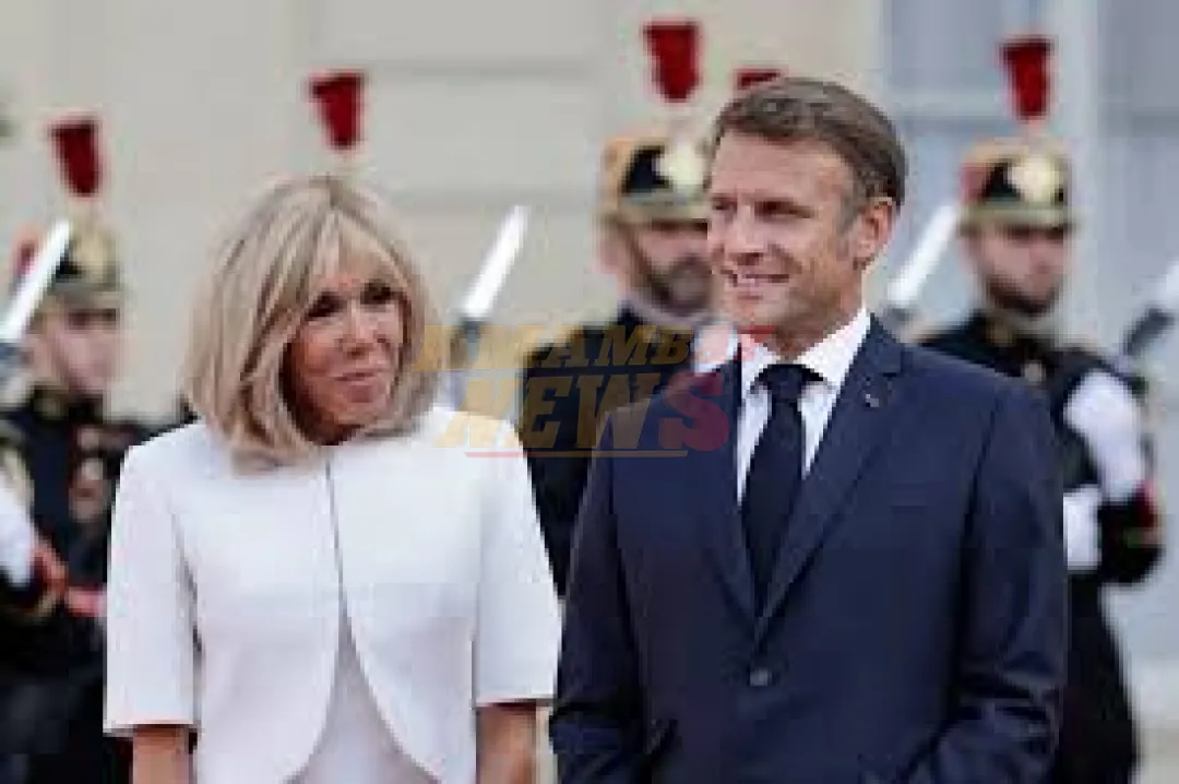 Los Macron presentarán “pruebas científicas” para demostrar que la primera dama de Francia es mujer