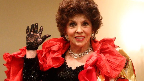 Gina Lollobrigida, hospitalizada tras sufrir una fractura de fémur