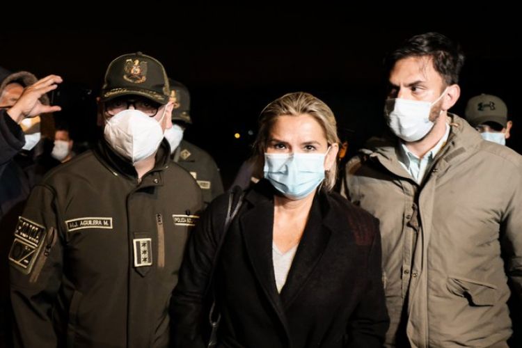 Mujeres privadas de libertad denuncian privilegios para ex presidenta boliviana