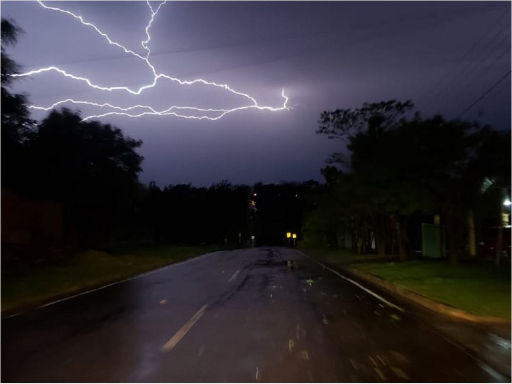 Sistema de tormentas puede afectar este lunes a gran parte del país