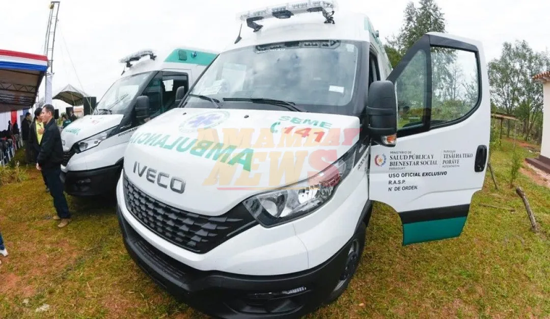 Fortalecen hospitales de Paraguarí con entrega de ambulancias, fondos, equipos e insumos