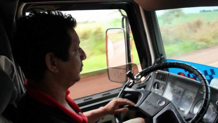 Pese a reactivación, sector camionero lamenta bajo precio de flete