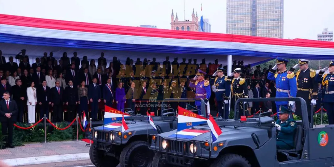 El Gobierno rindió homenaje a Asunción con gran desfile militar