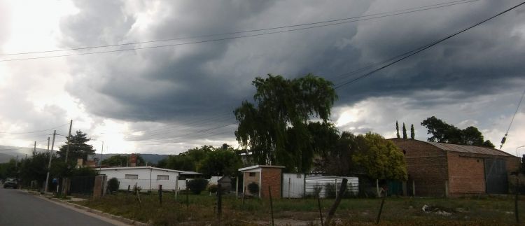 Emiten alerta por tormentas para 8 Departamentos
