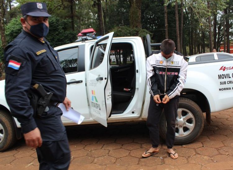 Farra entre excamaradas de cuartel termina con un herido y otro detenido en Minga Guazu