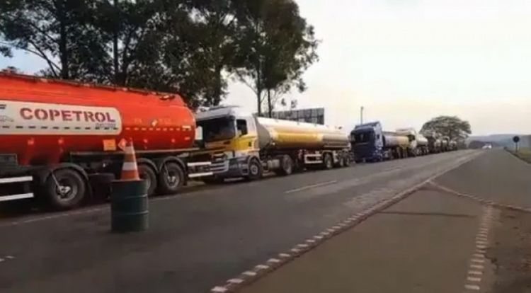Estaciones de servicio del interior están con quiebre de stock de combustible