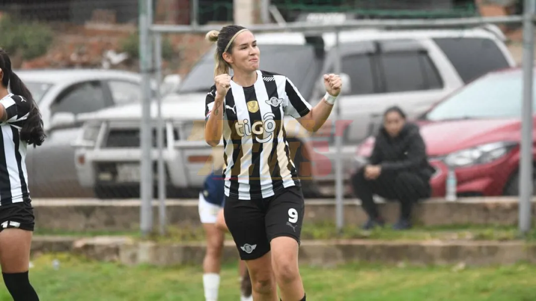 Libertad golea y toma la cima del Anual
