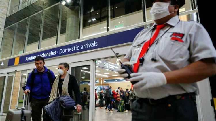 Después de 18 meses, Argentina y Uruguay abren sus fronteras a todos los extranjeros