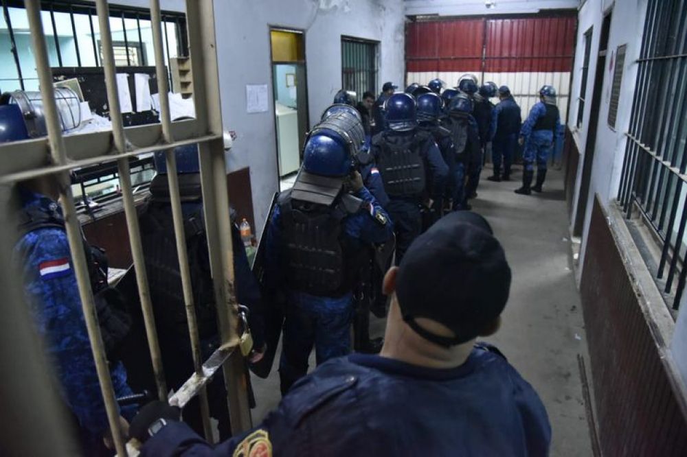 Dueños del pabellón: PCC impide allanamiento en Tacumbú