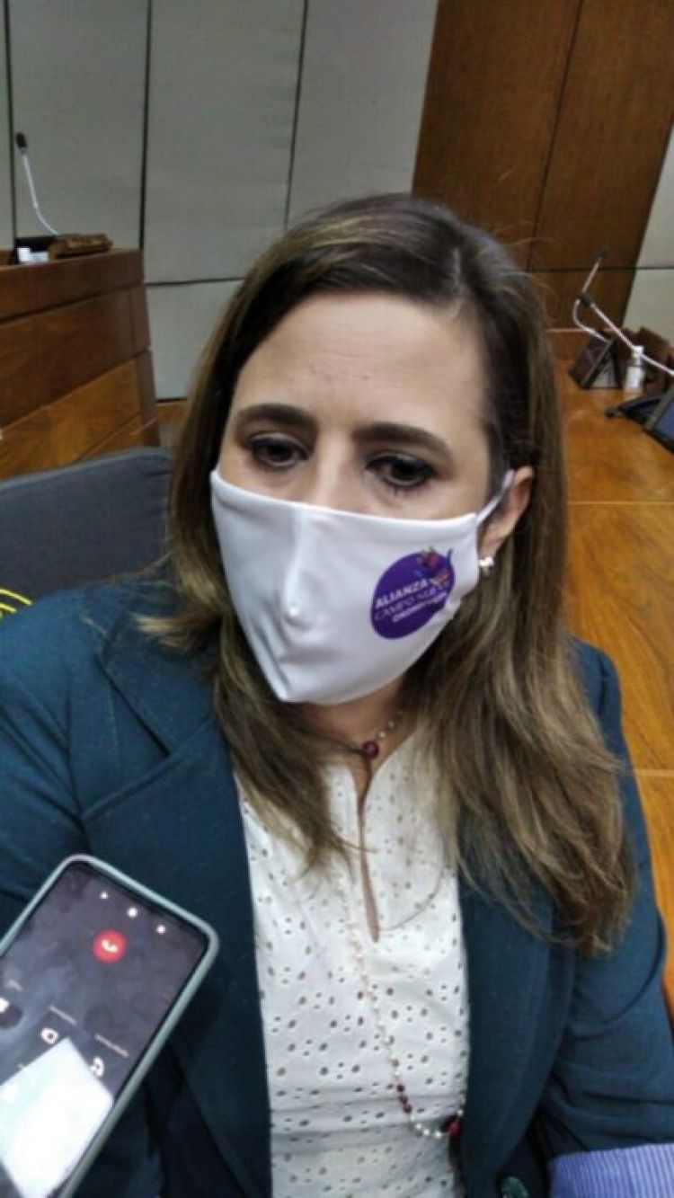 Kattya Gonzalez tilda de parásitos atroces a los empresarios del transporte