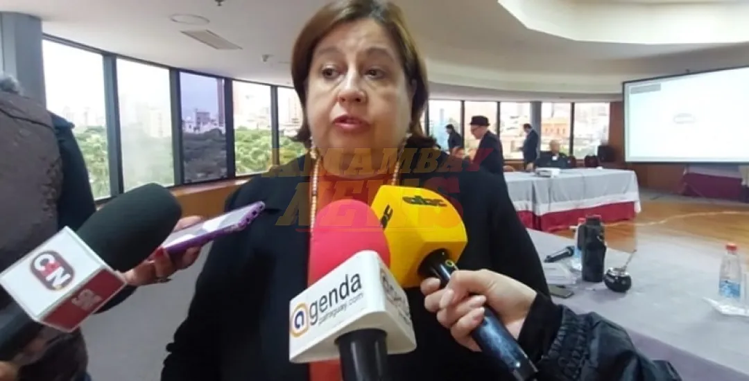 Esperanza: «La cloaca está rebozada»