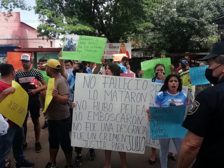 Fiscal habría recibido fuerte suma de dinero para liberar a presuntos asesinos de pasero
