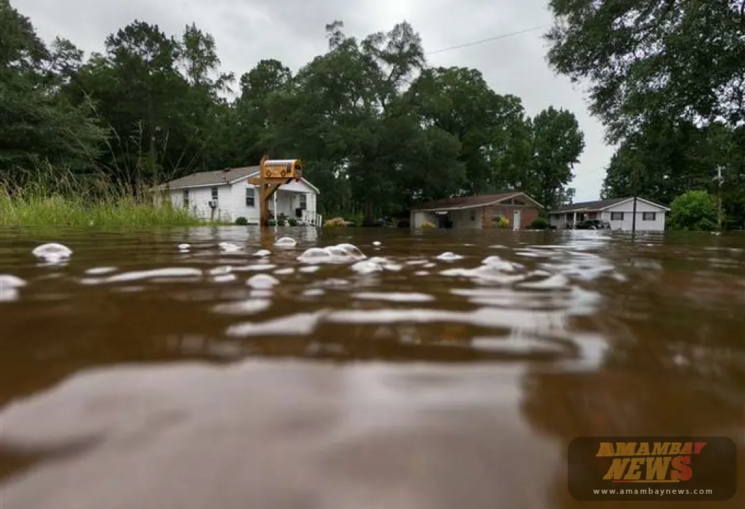 La tormenta tropical Debby toca tierra por segunda vez en EEUU