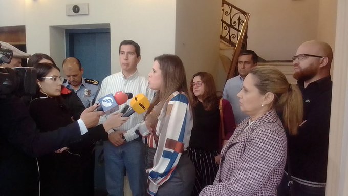 Ministro del Interior garantiza seguridad a diputadas que denunciaron a Miguel Godoy