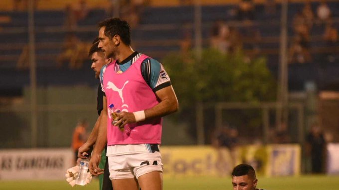 Roque Santa Cruz tiene ganas de seguir jugando