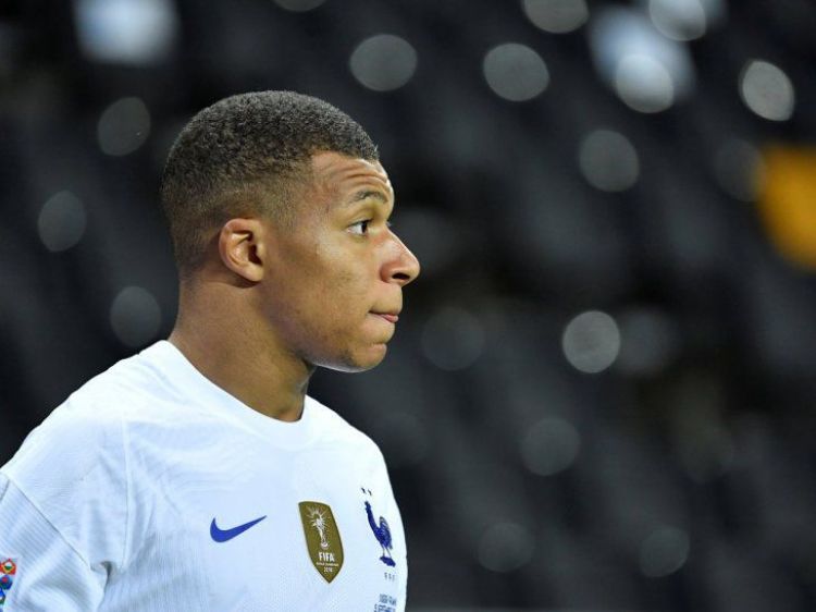 Mbappé da positivo por coronavirus