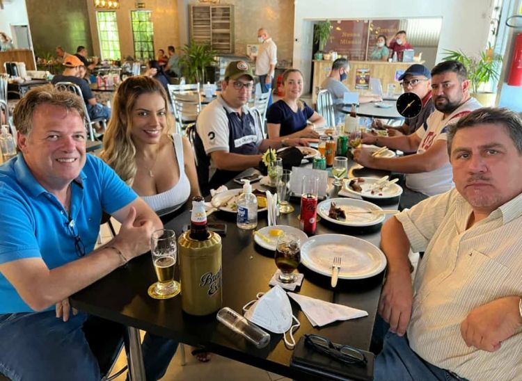 "Malou y Pinocho" se reúnen esta noche con Blas Llano en Pedro Juan Caballero