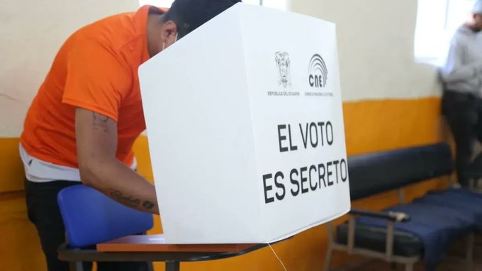 Balotaje en Ecuador: el país elige presidente tras una campaña marcada por la violencia