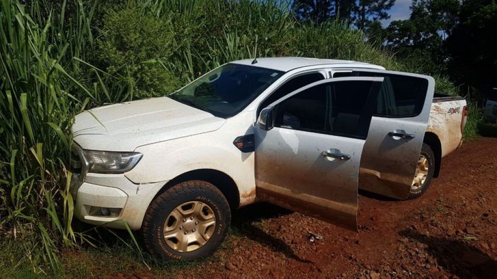 Capitán Bado: tras persecución incautan camioneta cargada de marihuana