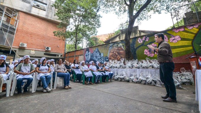 Pobladores de la Chacarita culminaron capacitación en elaboración de alimentos