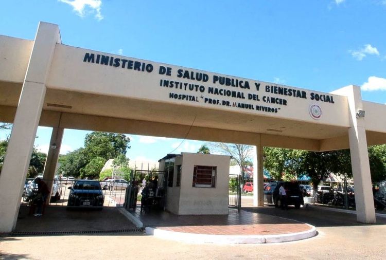 Pacientes con cáncer siguen reclamando la falta de medicamentos