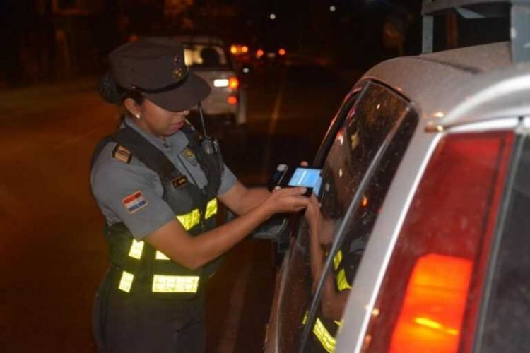 Caminera demoró a 233 conductores que dieron positivo al alcotest