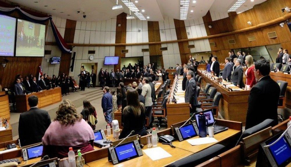 Buscan prohibir que legisladores y miembros de la CSJ asuman cargos en universidades