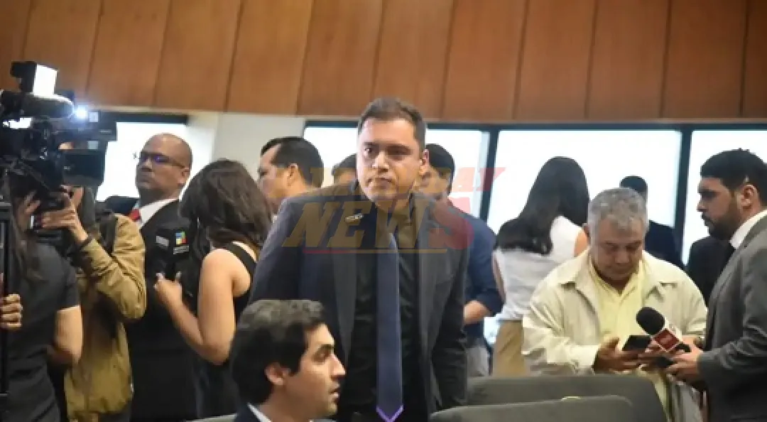 Diputados aprueban la intervención de la gestión de Prieto en CDE, con mayoría cartista