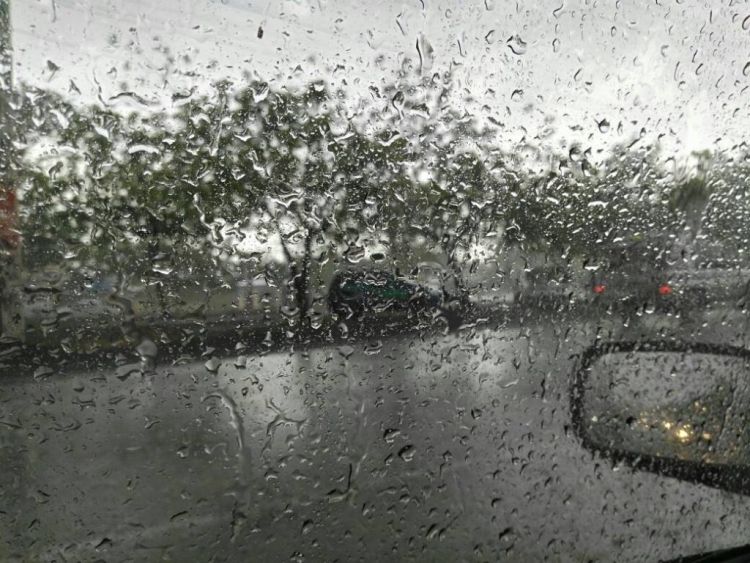 Meteorología anuncia un lunes cálido y lluvias persistirán en el Norte