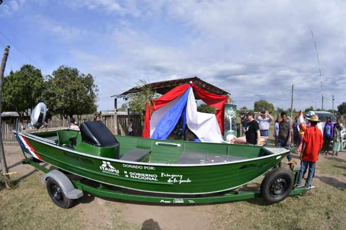 Comunidad indígena del Chaco recibe camioneta y embarcación por parte de Itaipu