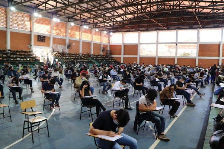 Más de 6.300 postulantes rinden pruebas teóricas para ocupar 179 vacancias de empleo en Itaipu
