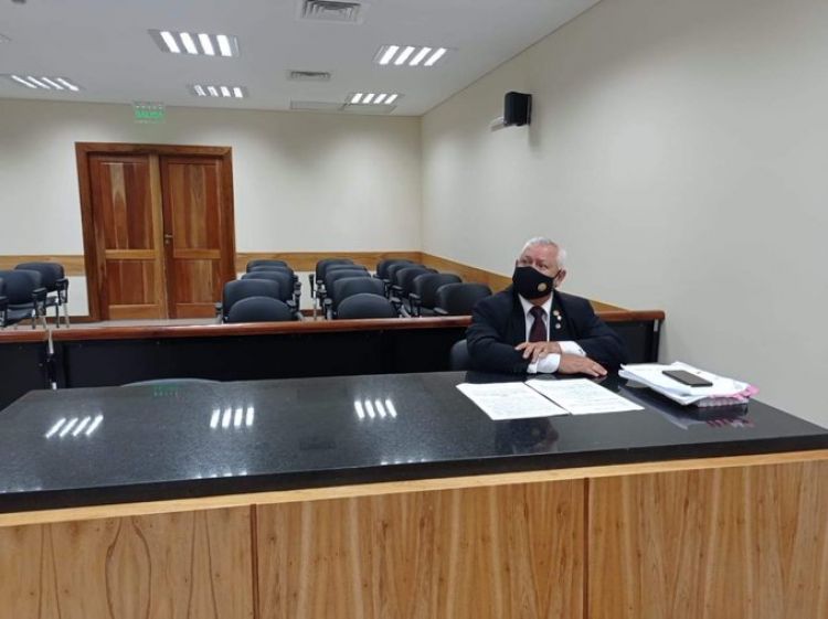 Condenan a un hombre a 11 años de cárcel por abusar de su hija