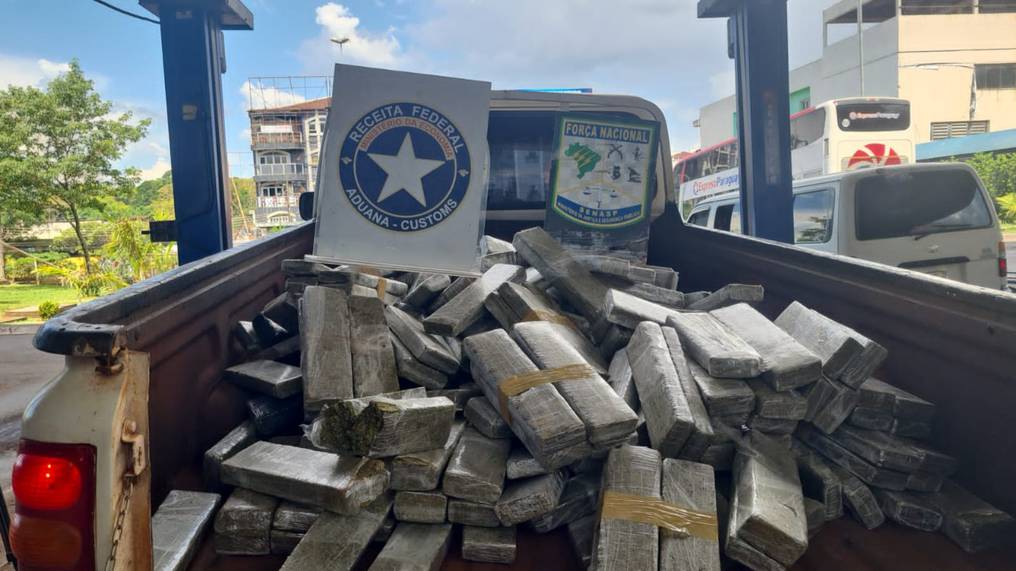 Paraguayo intentó aprovechar partido de Brasil y cayó con 300 kilos de droga en Foz