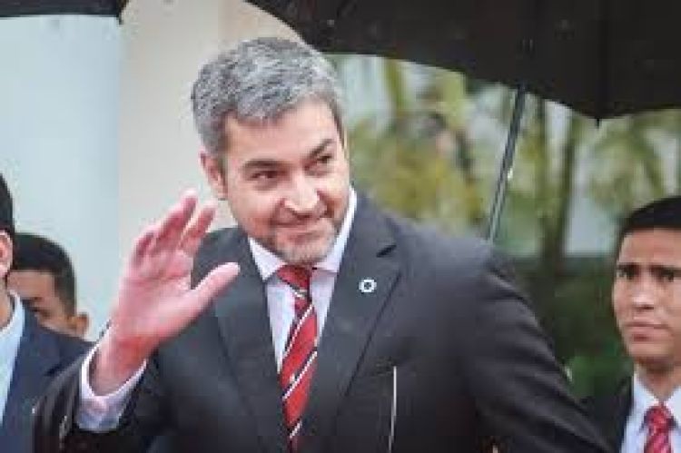El 85% de la sociedad paraguaya rechaza a Mario Abdo, afirma doctor