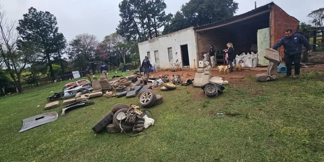 Incautan piezas de vehículos en allanamiento en Piribebuy